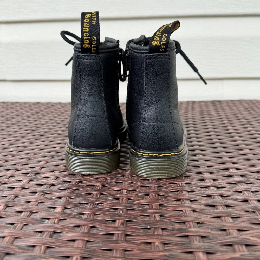 Dr. Martens 1460 J Junior Black Lace Up Side Zip Combat Boots Size 11 US Kids